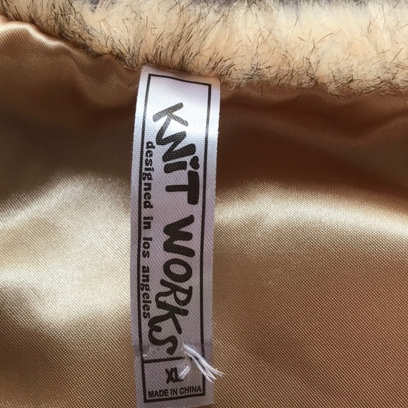 Knitworks Faux Fur Vest - Picture 6 of 8